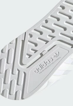 Adidas Sportswear Multix Unisex - Trainers - White -Stride Shop 0087a3a2fa3a4f1ebc570abbf14ad1b1