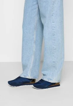 Woden Nora Iii - Trainers - Navy -Stride Shop 03e648abcf2e40059d97009aeee73f08