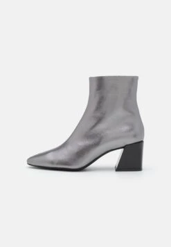 Furla Block Boot - Classic Ankle Boots - Soil/Nero