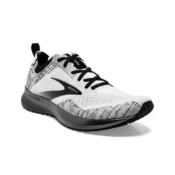 Brooks | Men's Levitate 4 Running Shoes -Stride Shop 110345121 M brooks levitate4 front