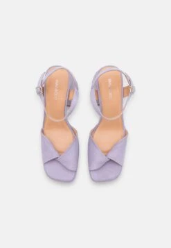 Platform Sandals - Lilac -Stride Shop 19820954c09e4d9d966bdd5aca043159