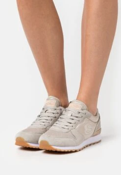 Skechers Trainers - Taupe