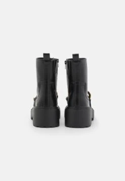 ONLY Shoes Onlbossi Chain Boot- Platform Ankle Boots - Black -Stride Shop 256c962d84af47dd959809649de713e9