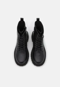 Bullboxer Lace-Up Ankle Boots - Lace-Up Ankle Boots -Stride Shop 25dc23e59c984383badf5dd3c76a9640