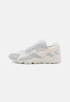 Nike Sportswear Air Huarache Runner Unisex - Trainers - Summit White/Metallic Silver/White