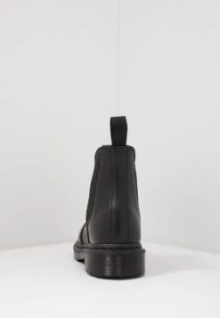 Dr. Martens 2976 Mono Chelsea - Classic Ankle Boots - Black Smooth -Stride Shop 2f8c1201210047618b125e3d4761d00a