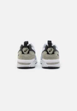 ASICS SportStyle Gel-1090V2 Unisex - Trainers - White/Mid Grey -Stride Shop 389aa4a4f1a240788587508bf8d87442