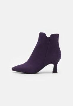 Marco Tozzi Classic Ankle Boots - Purple -Stride Shop 3ab5da6b910c442b91140b7741e1425e