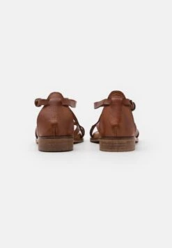 Pavement Githa - Sandals - Tan -Stride Shop 3f5d931fc9174ee1901511ab60a6cf0f