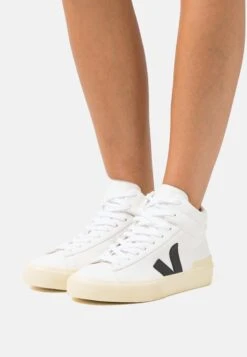 Veja Minotaur - High-Top Trainers - Extra White/Black Butter