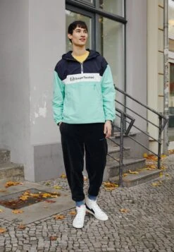 Nike Sportswear Blazer Mid '77 Jumbo Unisex - High-Top Trainers - White/Black/Sail/Team Orange -Stride Shop 45d3bee91c984f76b814030bc479b526