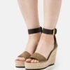 See By Chloé Glyn - Platform Sandals - Khaki -Stride Shop 4ab37ae453174efaafcfcb8892870182