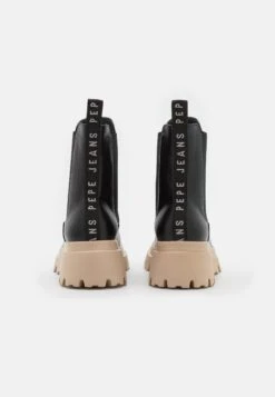 Pepe Jeans Lol Chelsea - Platform Ankle Boots - Factory Black -Stride Shop 4ae3ecbe385841e1a4f2990fe8440a37