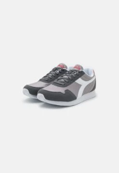 Diadora Simple Run Unisex - Trainers - Paloma Grey -Stride Shop 4b7b7a578f06403e8a98da8abeea402a