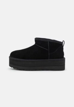 Ugg Classic Ultra Mini Platform - Platform Ankle Boots - Black -Stride Shop 5412660305c3430d9f5b18d419622515