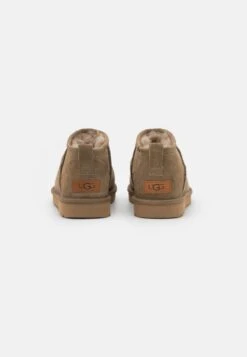 Ugg Ankle Boots - Marrone -Stride Shop 55d033a2145a4c5d840dfd15f0ca981f