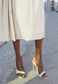 Raid Brisa - Sandals - Nude -Stride Shop 5854e0b8e2dc4e43a0e84ace4fe88da8