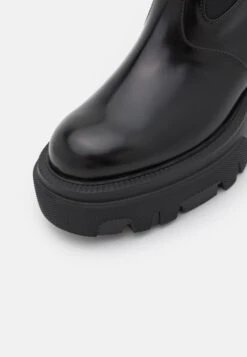 MSGM Stivale Donna WomanBoot - Platform Ankle Boots - Black -Stride Shop 58a38b59f3a2466397231ef893e23e58