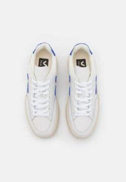 Veja V 12 - Trainers - Extra White/Paros -Stride Shop 609310a772eb45ef9a01d1d084ce6e17