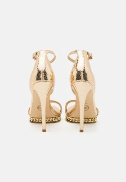 MICHAEL Michael Kors Jordyn Chain Platform - Platform Sandals - Pale Gold -Stride Shop 64b9b4c3d455431f89bbd4b686b060bb