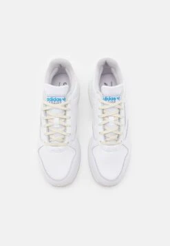 Adidas Originals Treziod 2 Unisex - Trainers - Footwear White/Dash Grey/ Grey Three -Stride Shop 65d63db1f6c14945aee1c959fe0843a9