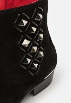 Adamant Unisex - Cowboy/Biker Ankle Boot - Black -Stride Shop 70e0deca752b416fb7dd7e8c82423c04