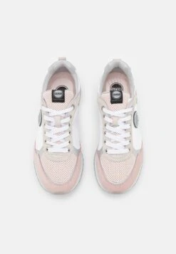 Colmar Originals Travis Punk - Trainers - White/Pink -Stride Shop 741bdec42b114ced87a93774a90a341a