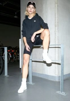 Diadora Magic Basket Mid - High-Top Trainers -Stride Shop 7639c58eb6f947729515051944a34998