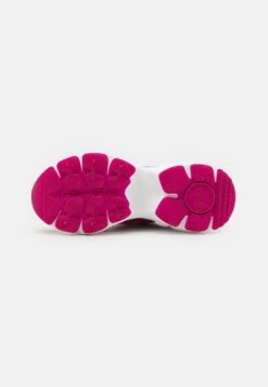 Buffalo Binary - Trainers - Hot Pink -Stride Shop 7c3cc3922e004b95bb28633f3bfb5ff3