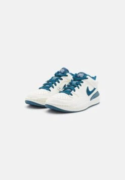 Jordan Stadium 90 - Trainers - Sail/Sky/Ozone Blue -Stride Shop 7c4c6d3710f342f3b500eac55da632e8