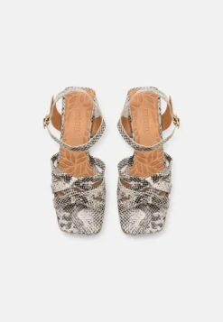 MTNG Skys - Platform Sandals -Stride Shop 7f84058c821c4cf7860bc3613548b0f1