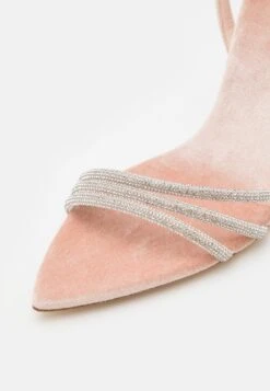 Roxy - Sandals -Stride Shop 868e5bd109914e938ea6800bc66493f8