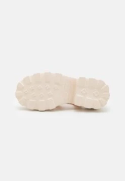 Melissa Megan - Sandals -Stride Shop 8a6e7ef40410460ea65529bbf459d36e