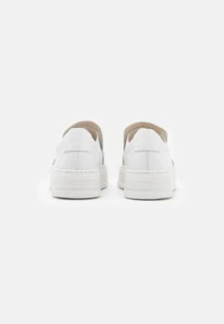 Vagabond Judy - Slip-Ons - White -Stride Shop 90cef0d39ba442168dbb554d73eccd91