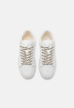 Zadig & Voltaire La Flash Smooth- Trainers - Blanc -Stride Shop 9dfa127be30e4380ac0eb1cfcf3b599f