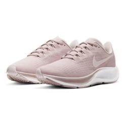 Nike | Women's Air Zoom Pegasus 37 Running Shoes -Stride Shop BQ9647601 F nike airzoompegasus37 front