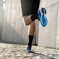 True Motion | Men's U-Tech Aion Running Shoes 13 True Motion | Men's U-Tech Aion Running Shoes -Stride Shop TMM01021D01 M Truemotion Aion LifestyleShot3