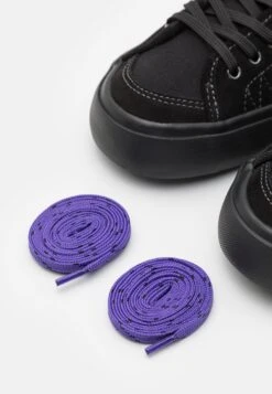 Element Strack 2.0 Unisex - Trainers -Stride Shop a2ddf3ad1204439aa447a98863c7558b