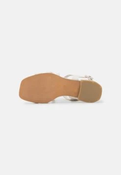 Marco Tozzi By Guido Maria Kretschmer - Sandals - Cream/Powder 12 Marco Tozzi By Guido Maria Kretschmer - Sandals - Cream/Powder -Stride Shop a71ea312b7d943fd9cd451342b773f2b
