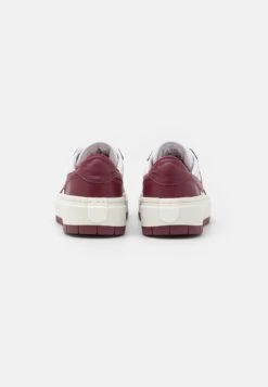 Air Jordan 1 Elevate - Trainers -Stride Shop a98de98fd8d243bdb5aa36470b46bacf