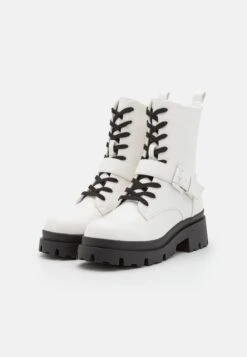 Platform Ankle Boots - White -Stride Shop b5d535d3260e4507b50afd81862dc45b