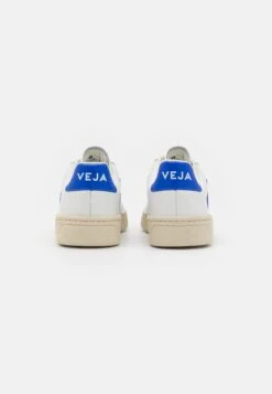 Veja V 12 - Trainers - Extra White/Paros -Stride Shop b8e5ccdd7039460496c8f6ed52fab91a