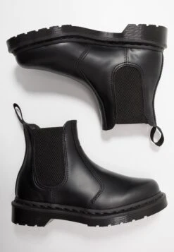 Dr. Martens 2976 Mono Chelsea - Classic Ankle Boots - Black Smooth -Stride Shop bfb5e93ccb564213ae3ec2c5ef283087