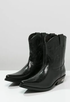 Cowboy/Biker Ankle Boot - Black -Stride Shop c5f41b408baf42a5bdb8f192d7d0d600