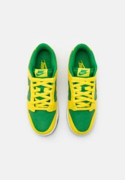 Nike Sportswear Dunk Retro Unisex - Trainers - Green/Yellow Strike/White -Stride Shop c788246547364f91b96aa7034c1c43a9