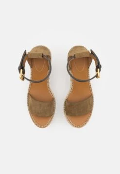 See By Chloé Glyn - Platform Sandals - Khaki -Stride Shop cc2d008d7c1f48cca85b4a5975b4bcba
