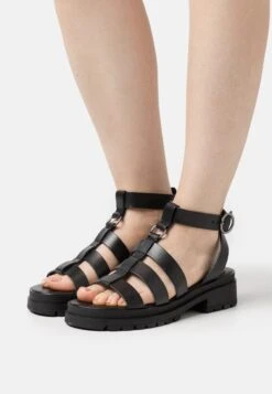 Pier One Leather - Sandals