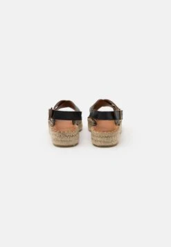 ALOHAS Crossed - Espadrilles - Black -Stride Shop cf7d46dd2af14fb7b556db3c694afba6