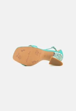 Alma En Pena Sandals - Diva Aqua -Stride Shop d3abc3657356406394ea8cf1ae9188b9