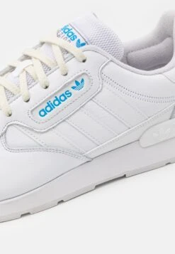 Adidas Originals Treziod 2 Unisex - Trainers - Footwear White/Dash Grey/ Grey Three -Stride Shop dd7a6f03a6974e298427657db00601b2